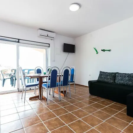 Filip Apartment *